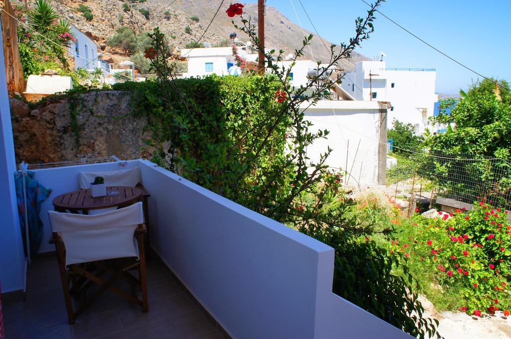Villa Niki Loutrón Luaran gambar